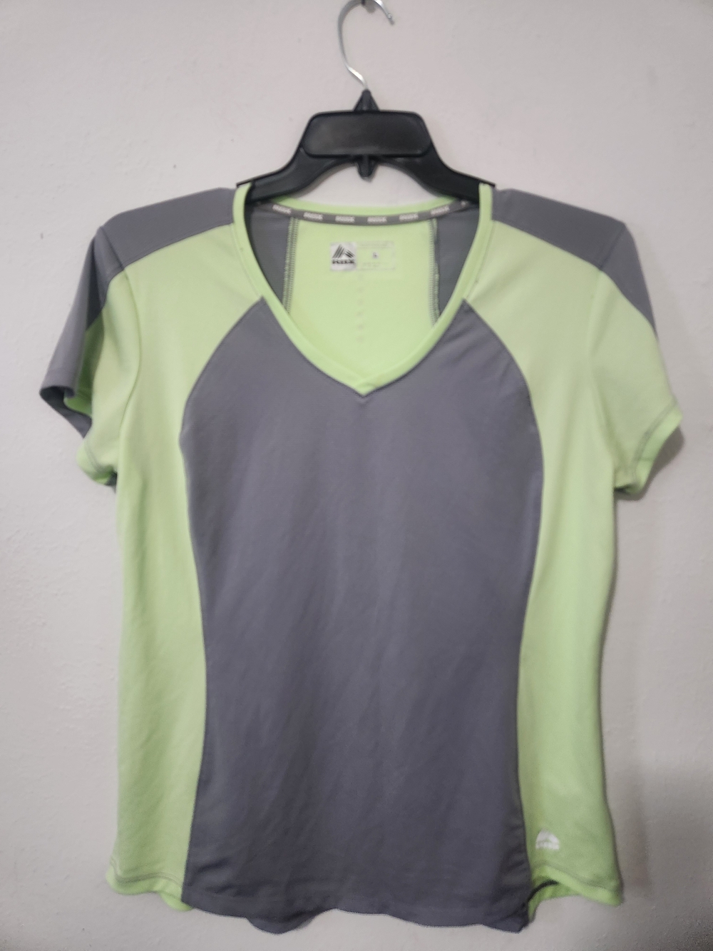 RBX Short Sleeve V-